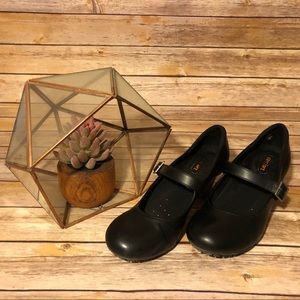 Non-Slip Kitty Pumps